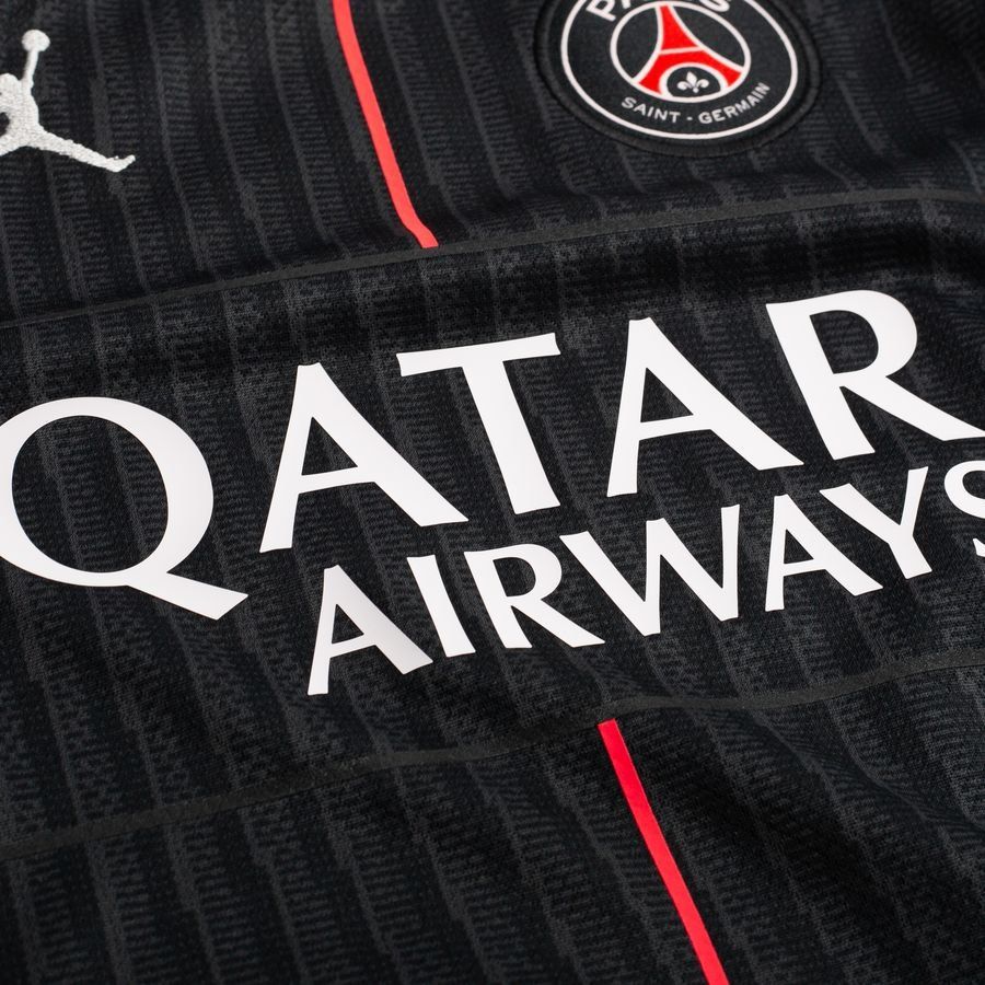 Paris Saint Germain Fourth Shirt 2025/26