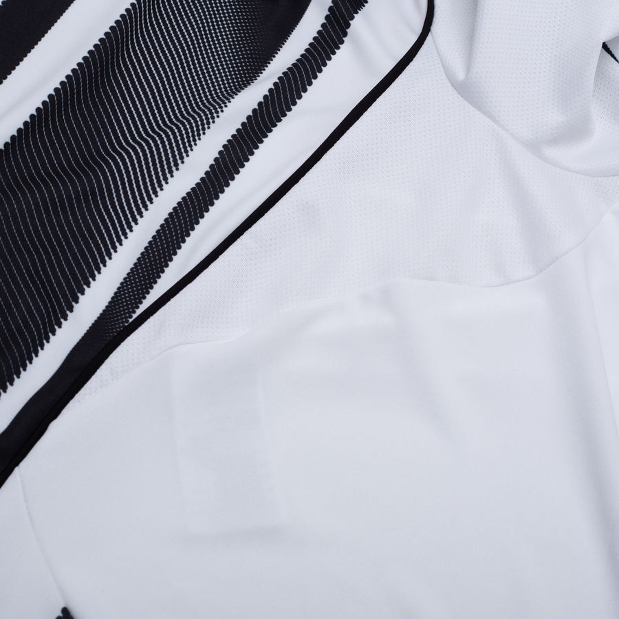 Juventus Home Shirt 2025/26